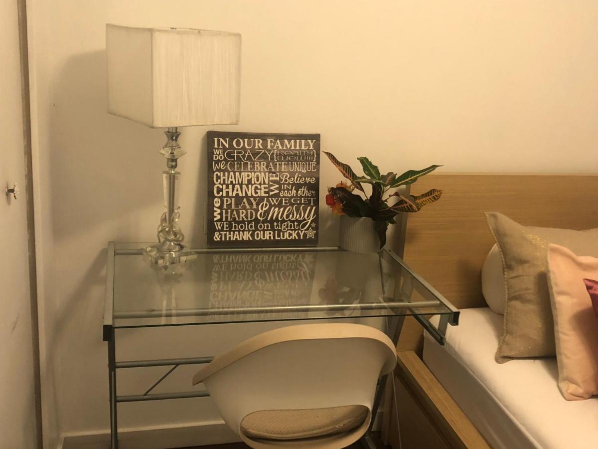 Quiet-Comfy 3 Bedroom Home On A Tree Lined Street In Kits Vancouver Esterno foto